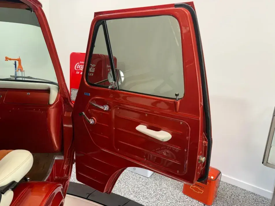 1966 Ford Econoline Supervan