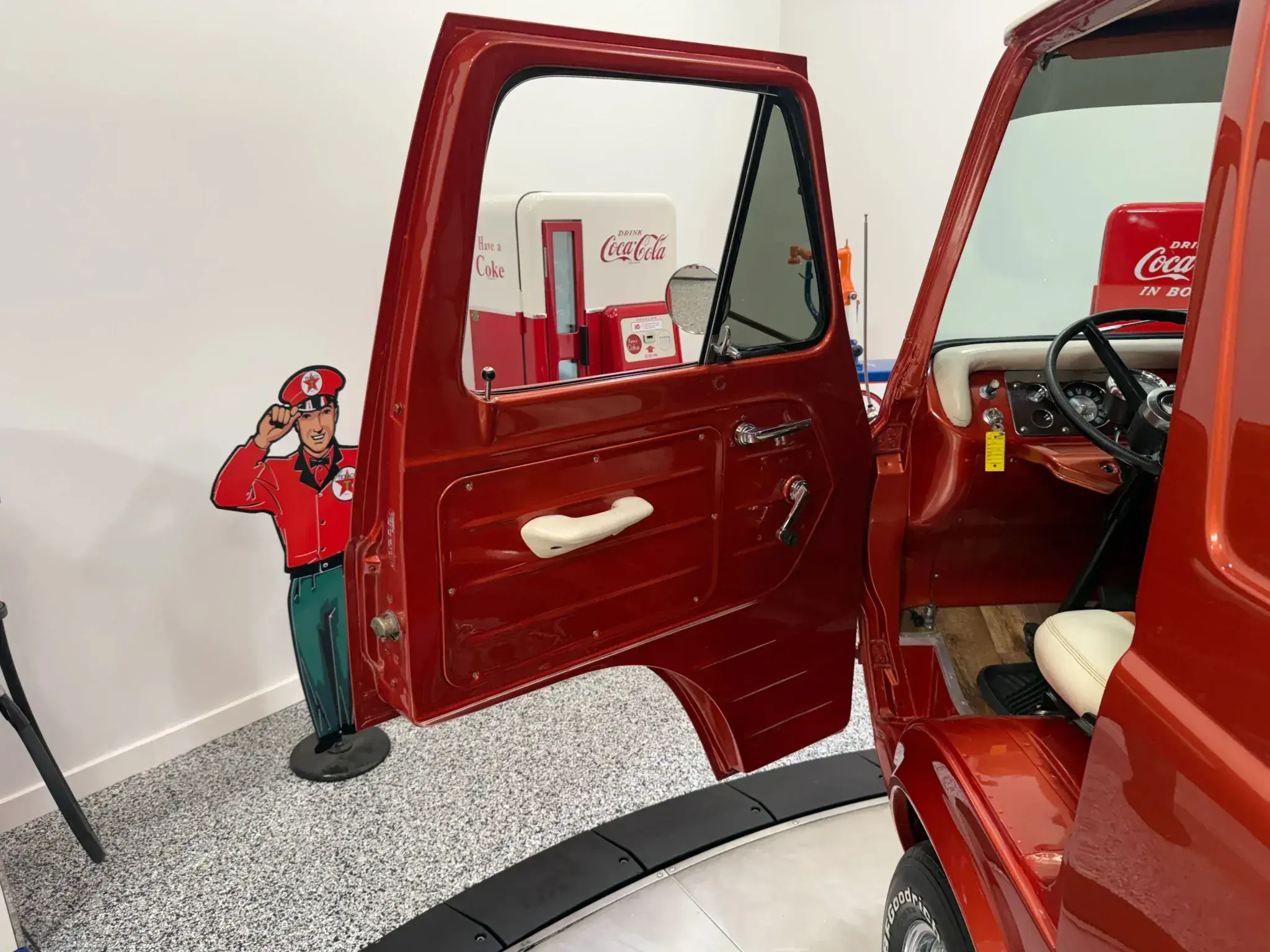1966 Ford Econoline Supervan