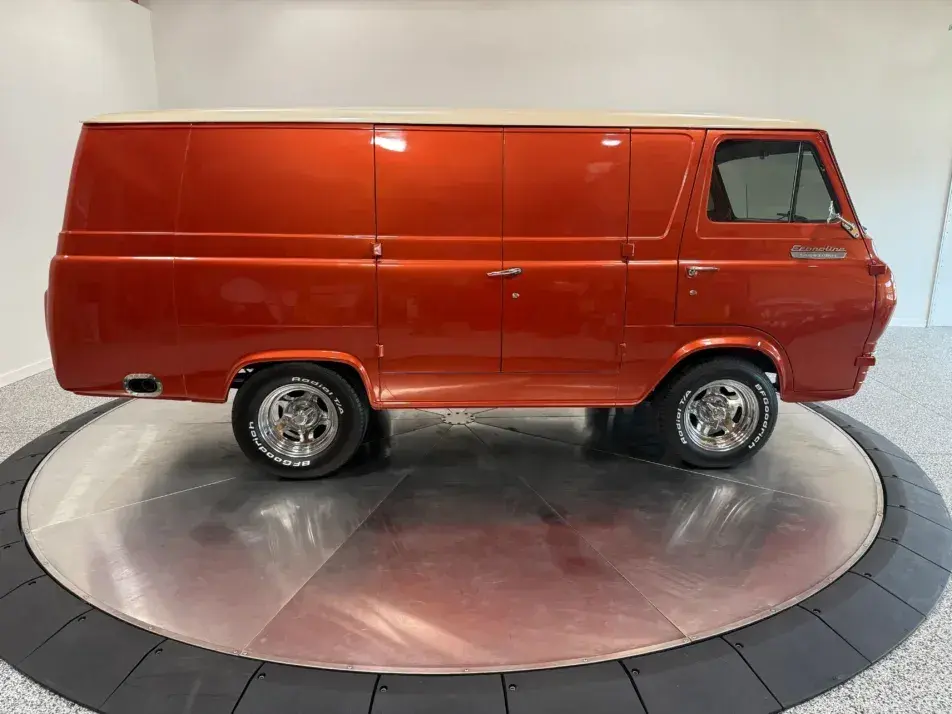 1966 Ford Econoline Supervan