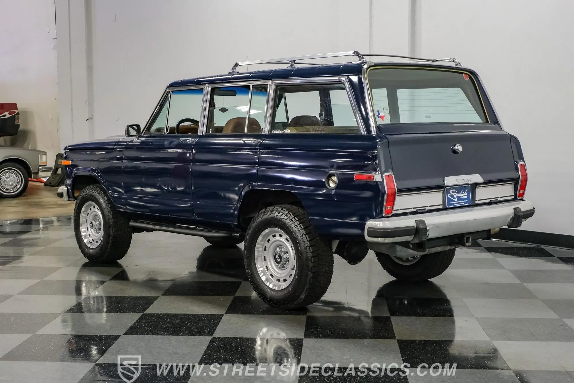 LS-Powered 1985 Jeep Grand Wagoneer Restomod - 4