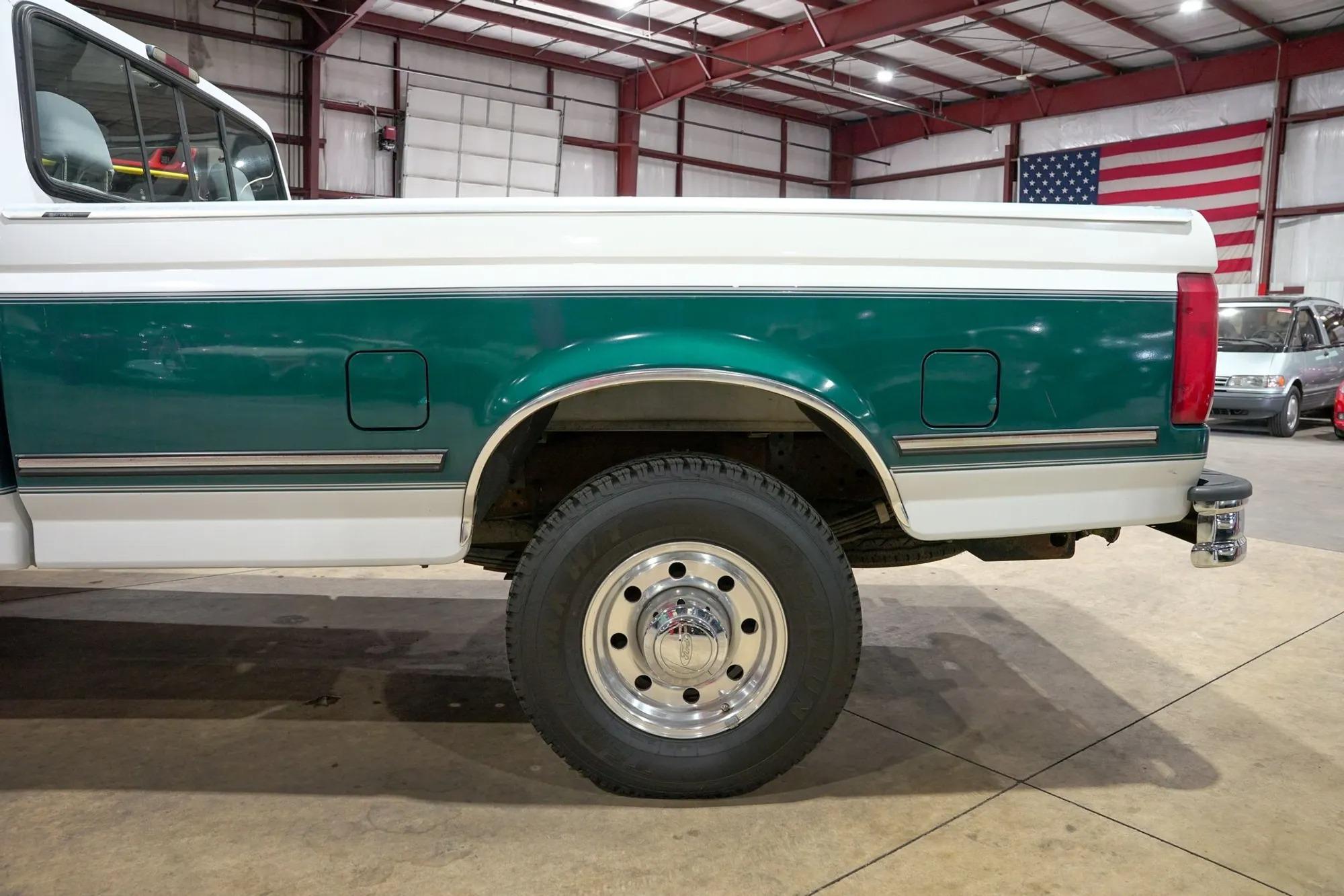 1995 Ford F-250 XLT - 5