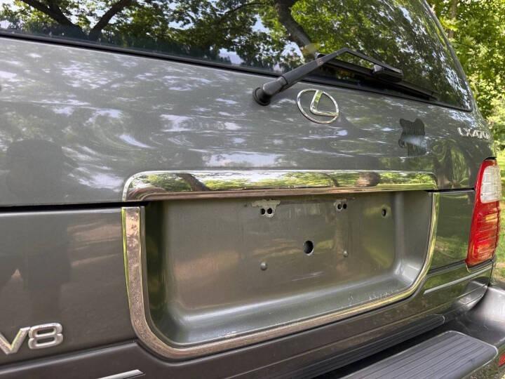 2002 Lexus LX 470