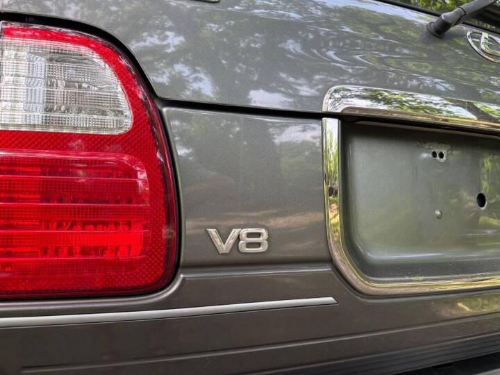 2002 Lexus LX 470