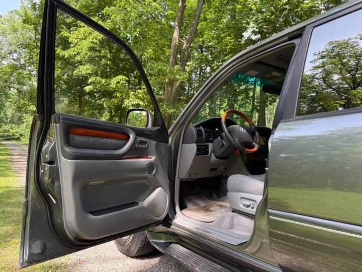 2002 Lexus LX 470