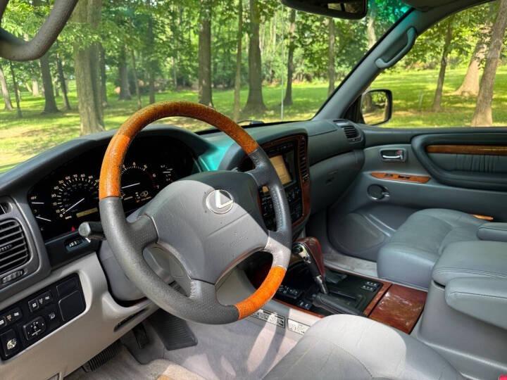 2002 Lexus LX 470