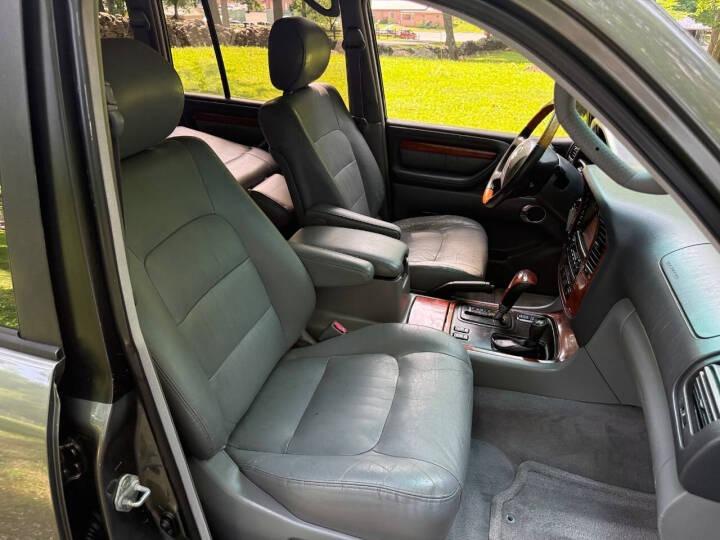 2002 Lexus LX 470