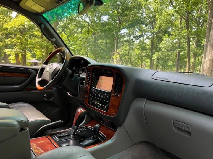2002 Lexus LX 470