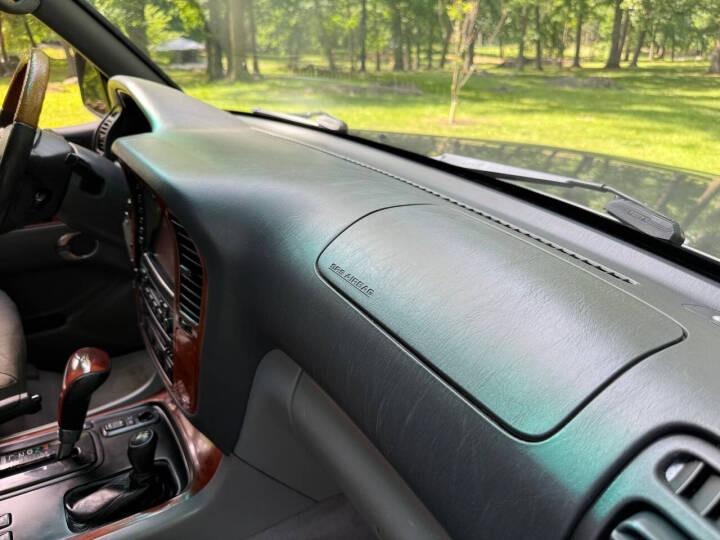 2002 Lexus LX 470