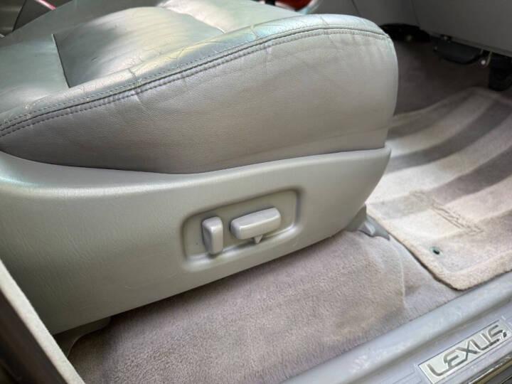 2002 Lexus LX 470