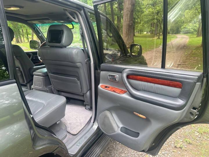 2002 Lexus LX 470