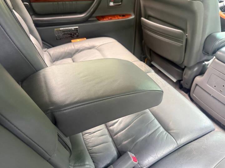 2002 Lexus LX 470