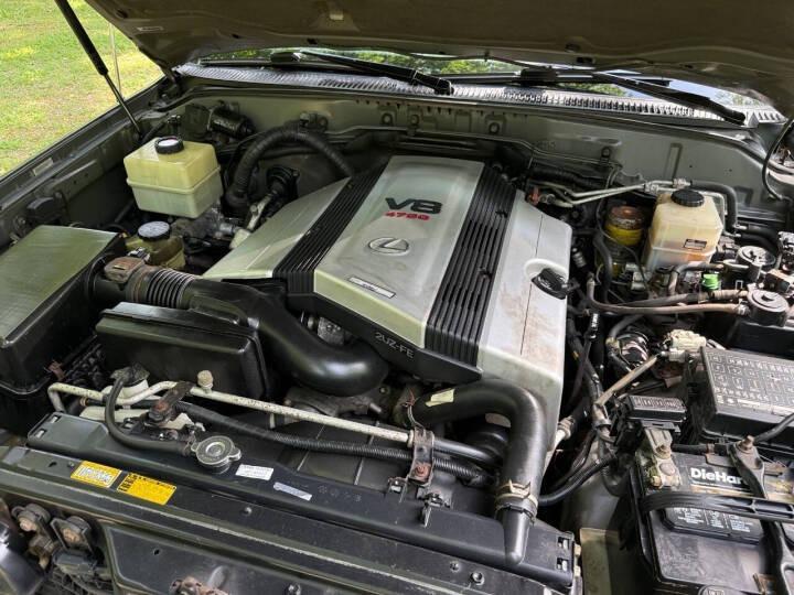 2002 Lexus LX 470