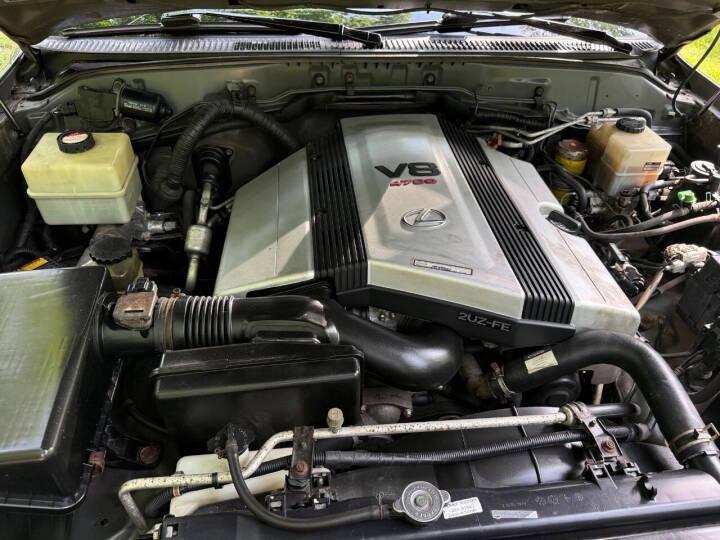 2002 Lexus LX 470
