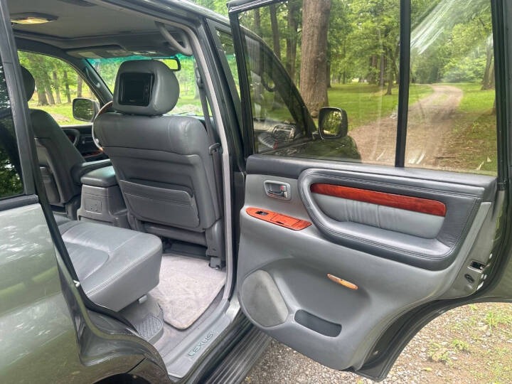 2002 Lexus LX 470