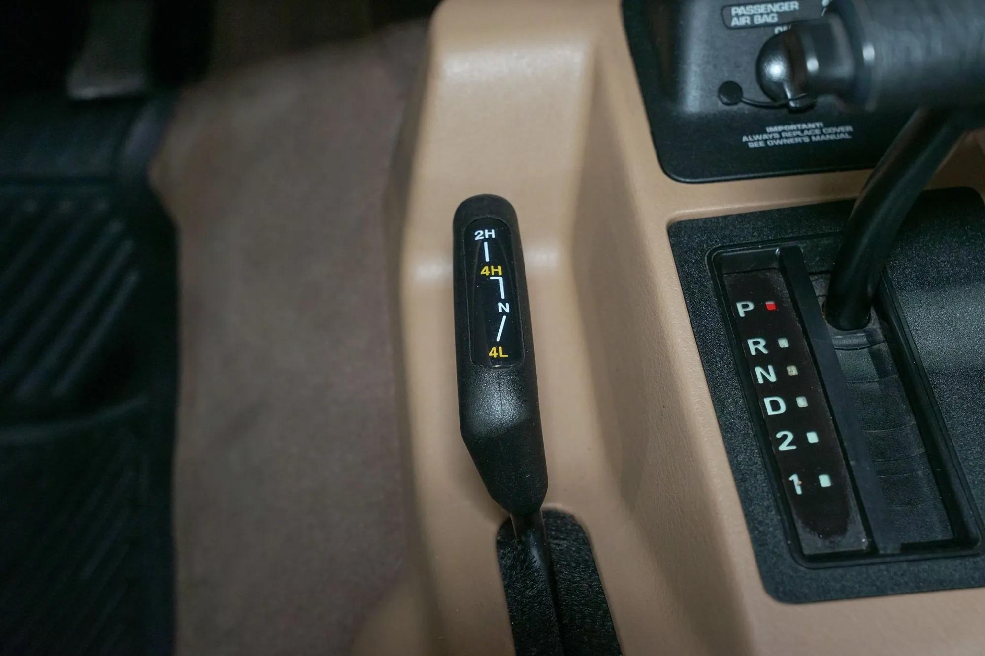 2002 Jeep Wrangler Sahara Edition