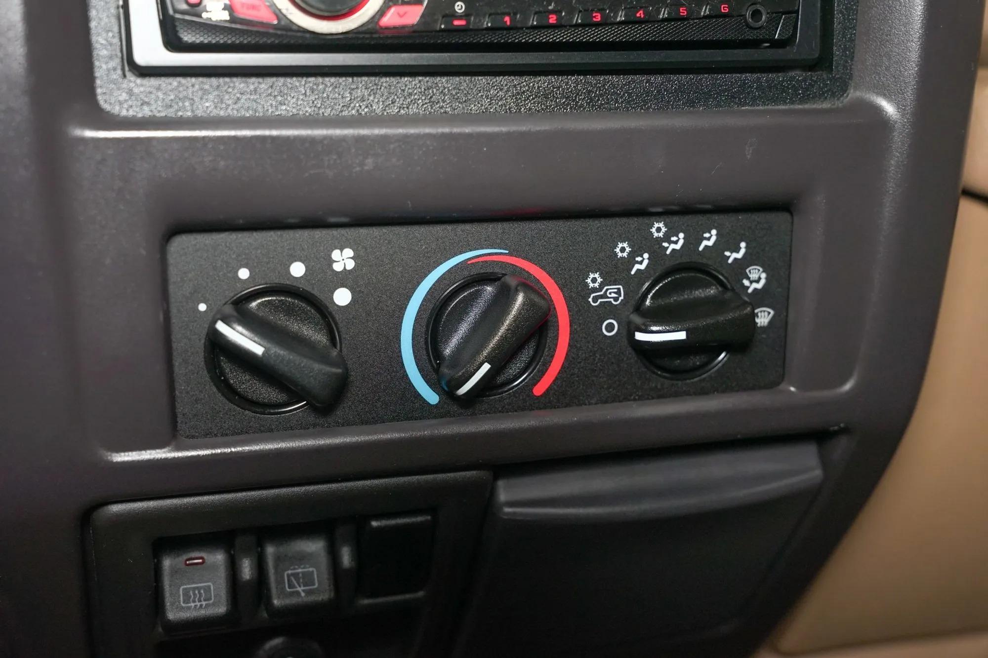 2002 Jeep Wrangler Sahara Edition