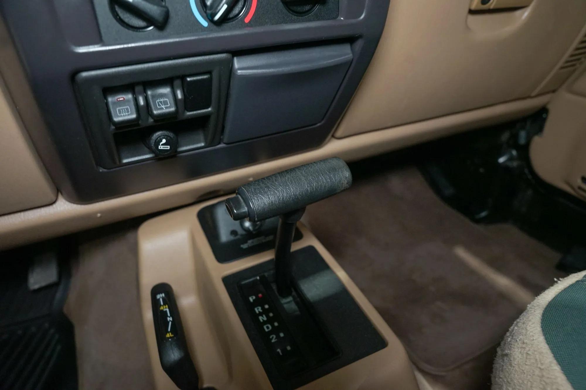 2002 Jeep Wrangler Sahara Edition