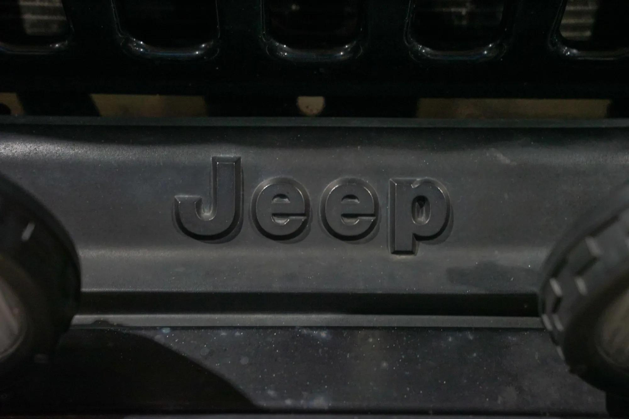 2002 Jeep Wrangler Sahara Edition