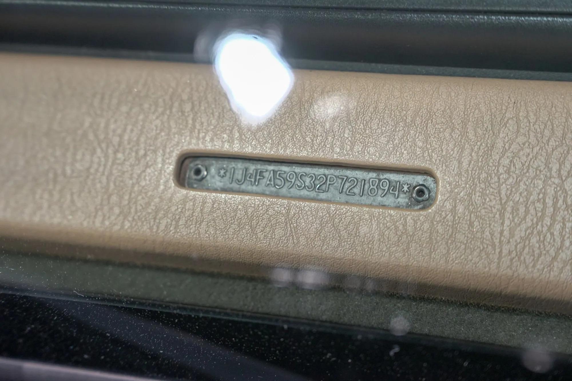 2002 Jeep Wrangler Sahara Edition
