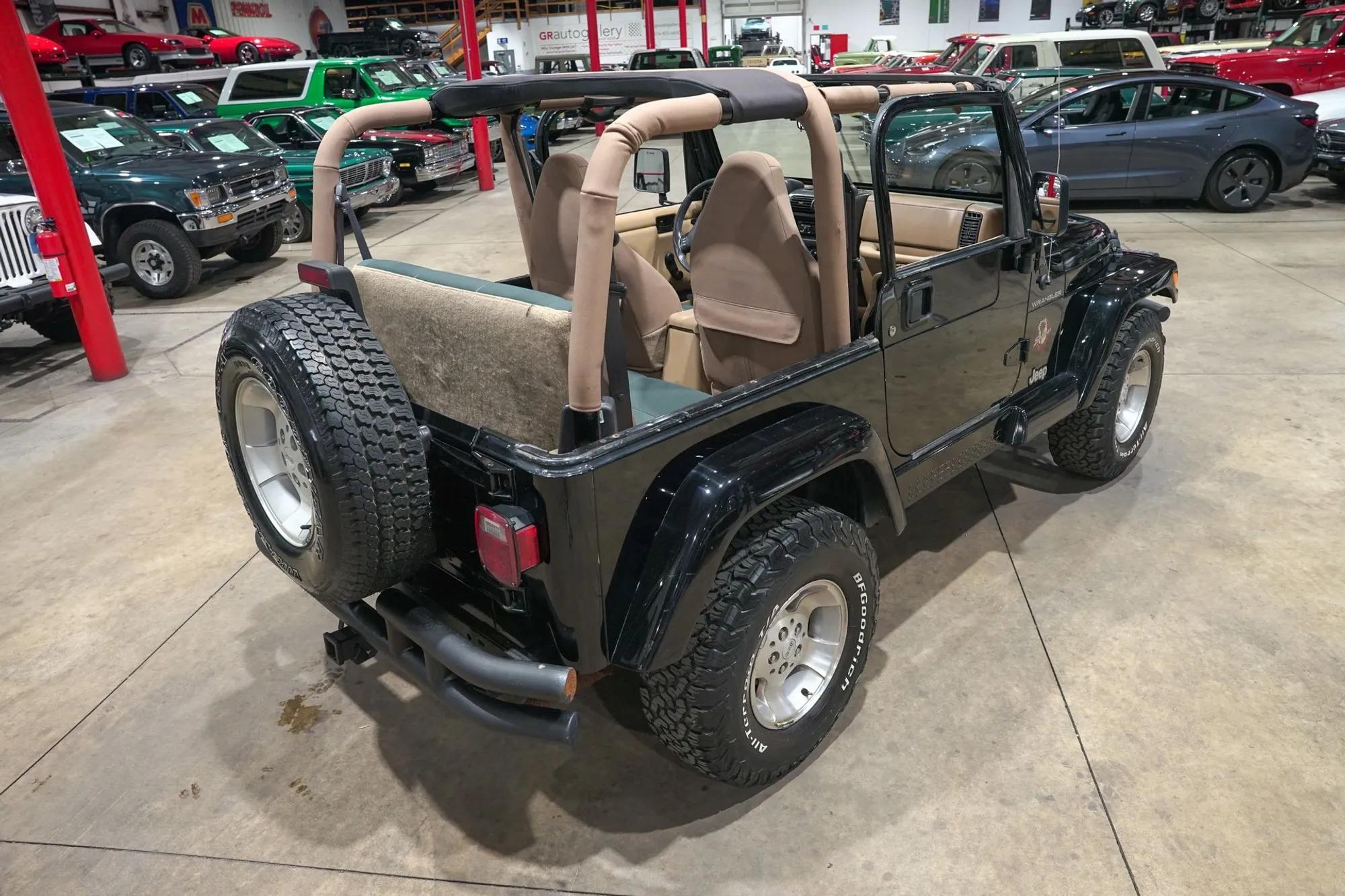 2002 Jeep Wrangler Sahara Edition