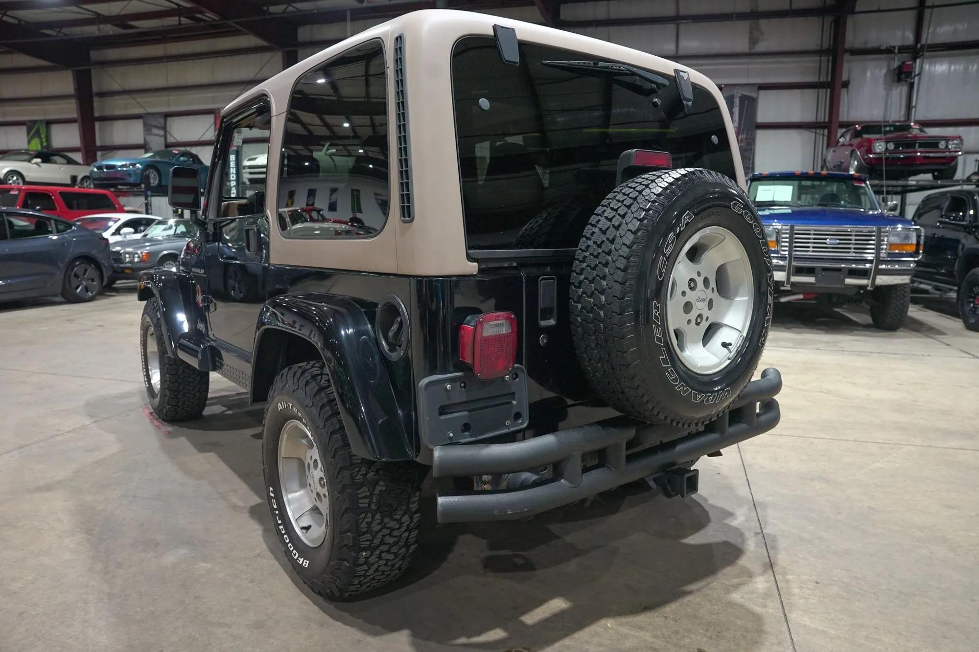2002 Jeep Wrangler Sahara Edition