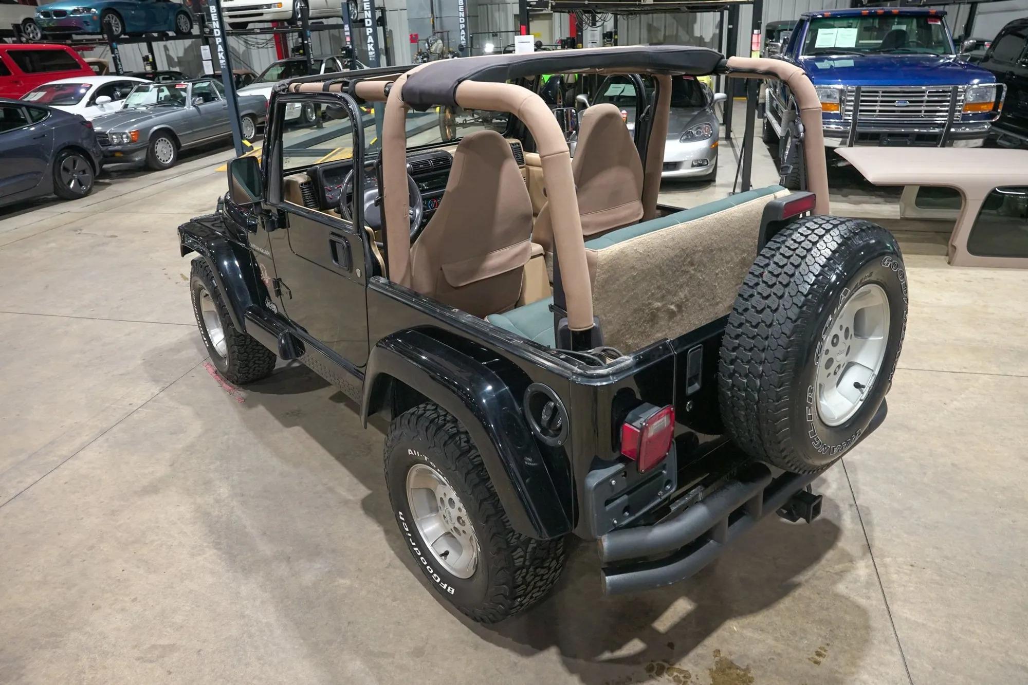2002 Jeep Wrangler Sahara Edition