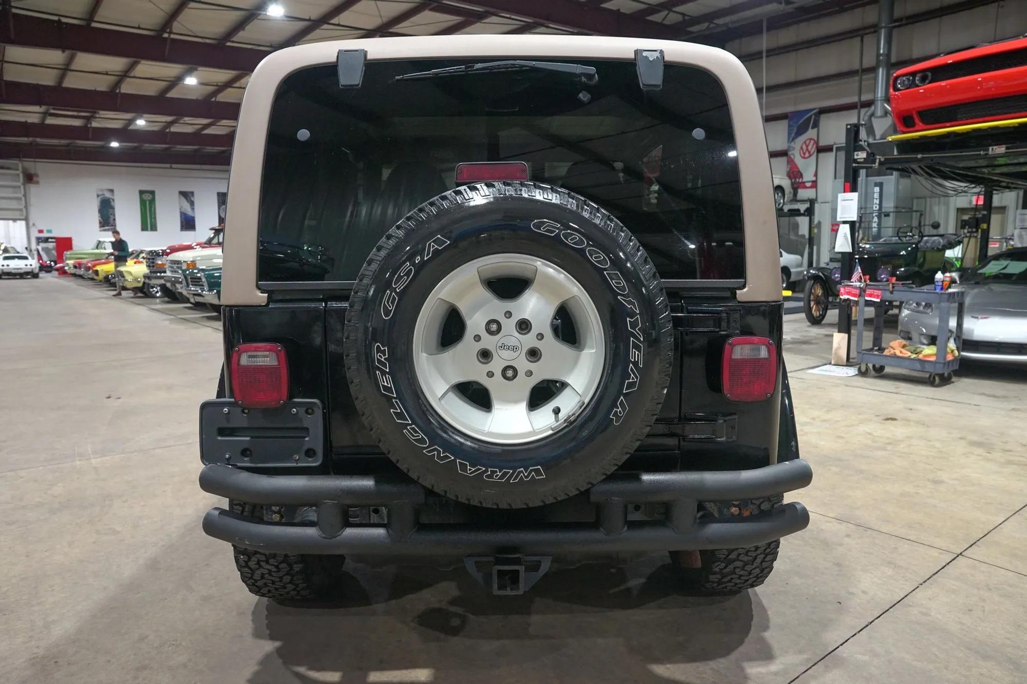 2002 Jeep Wrangler Sahara Edition