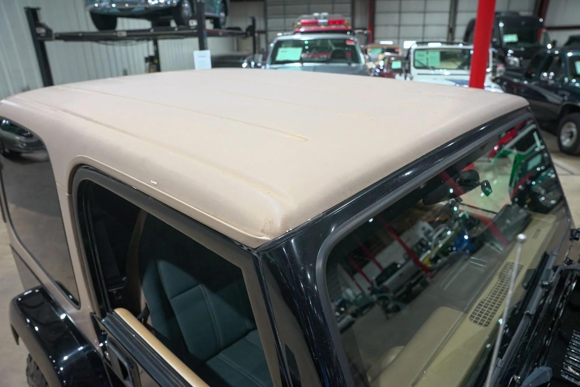 2002 Jeep Wrangler Sahara Edition