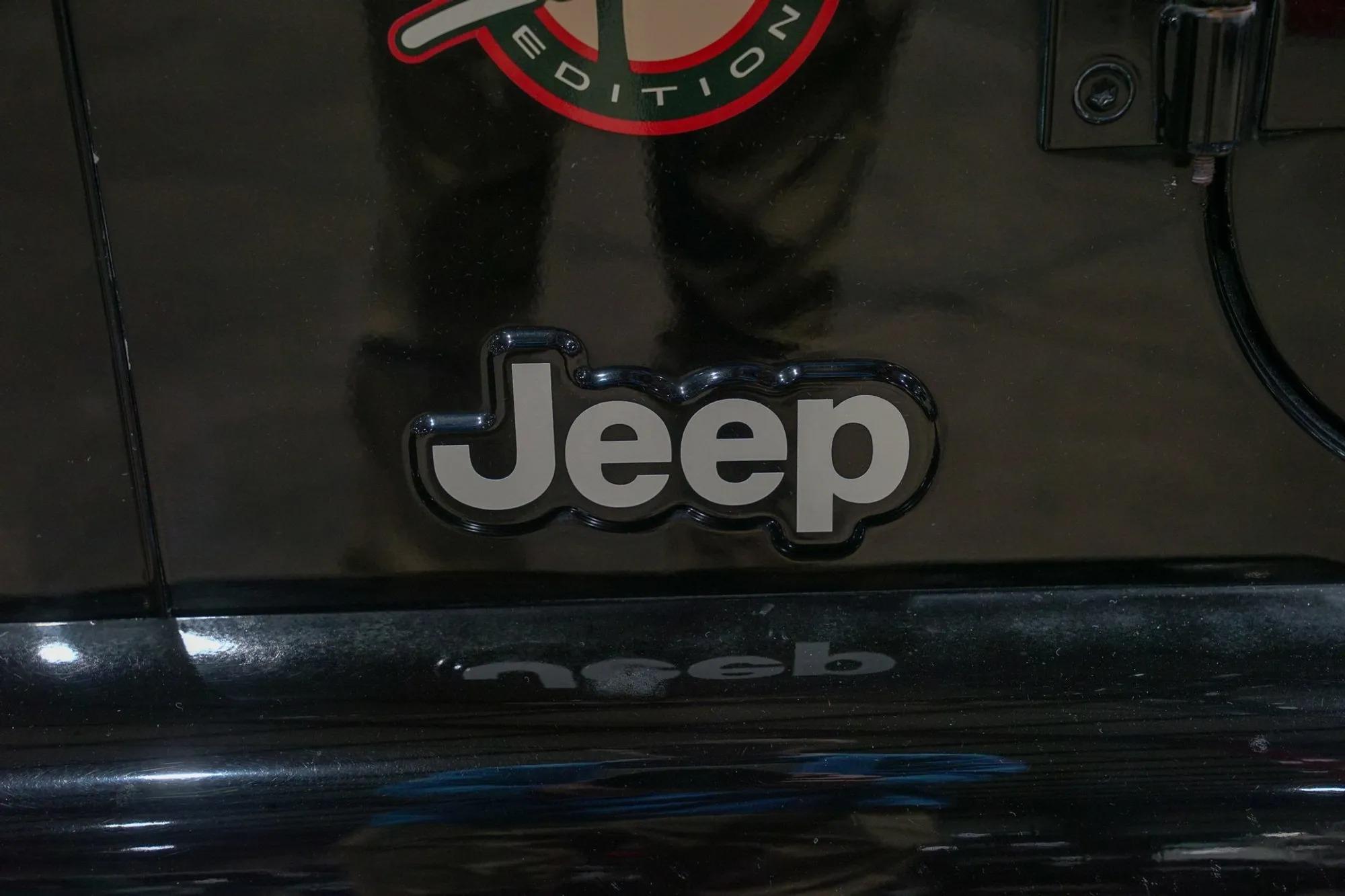 2002 Jeep Wrangler Sahara Edition