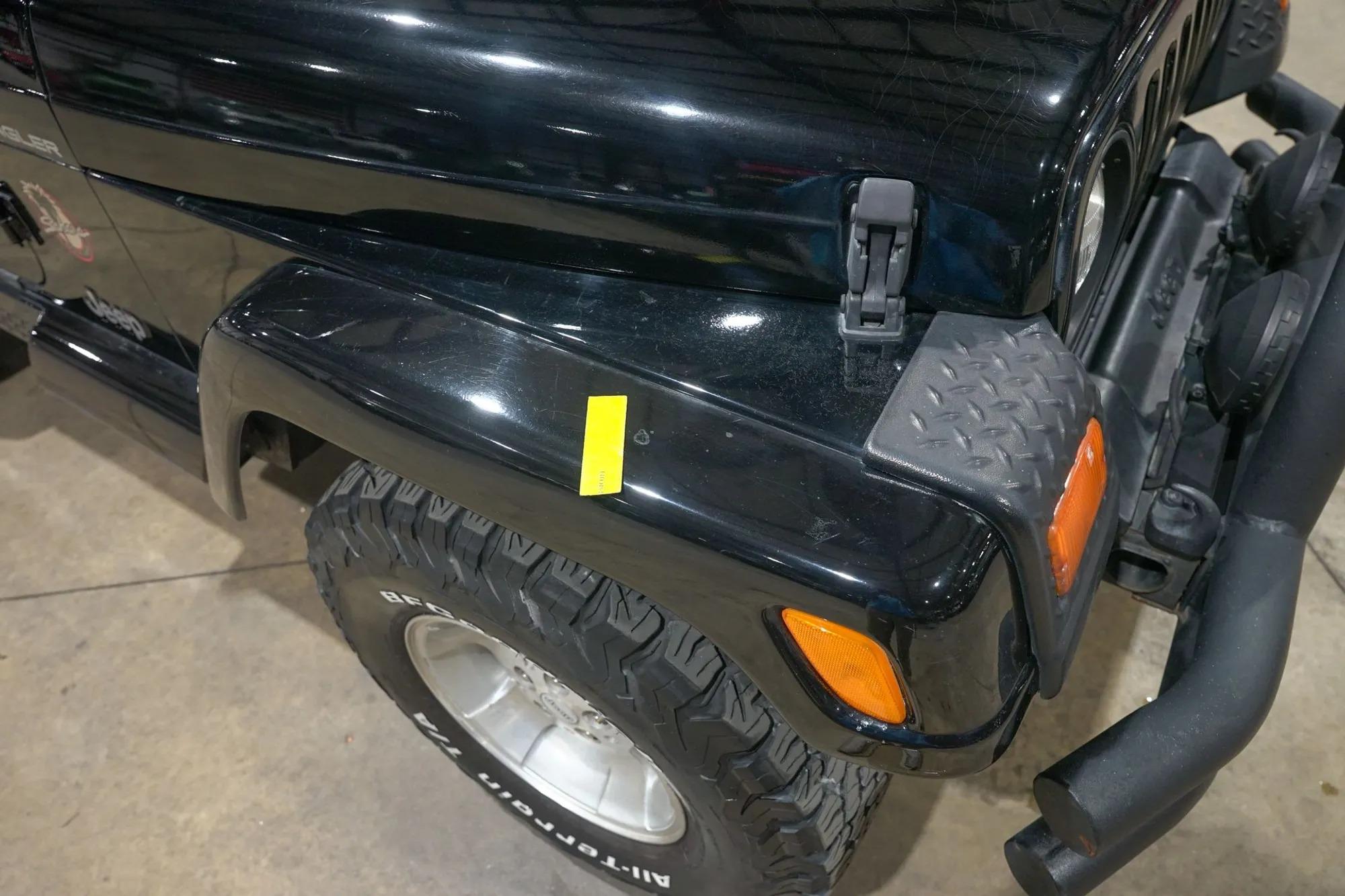 2002 Jeep Wrangler Sahara Edition