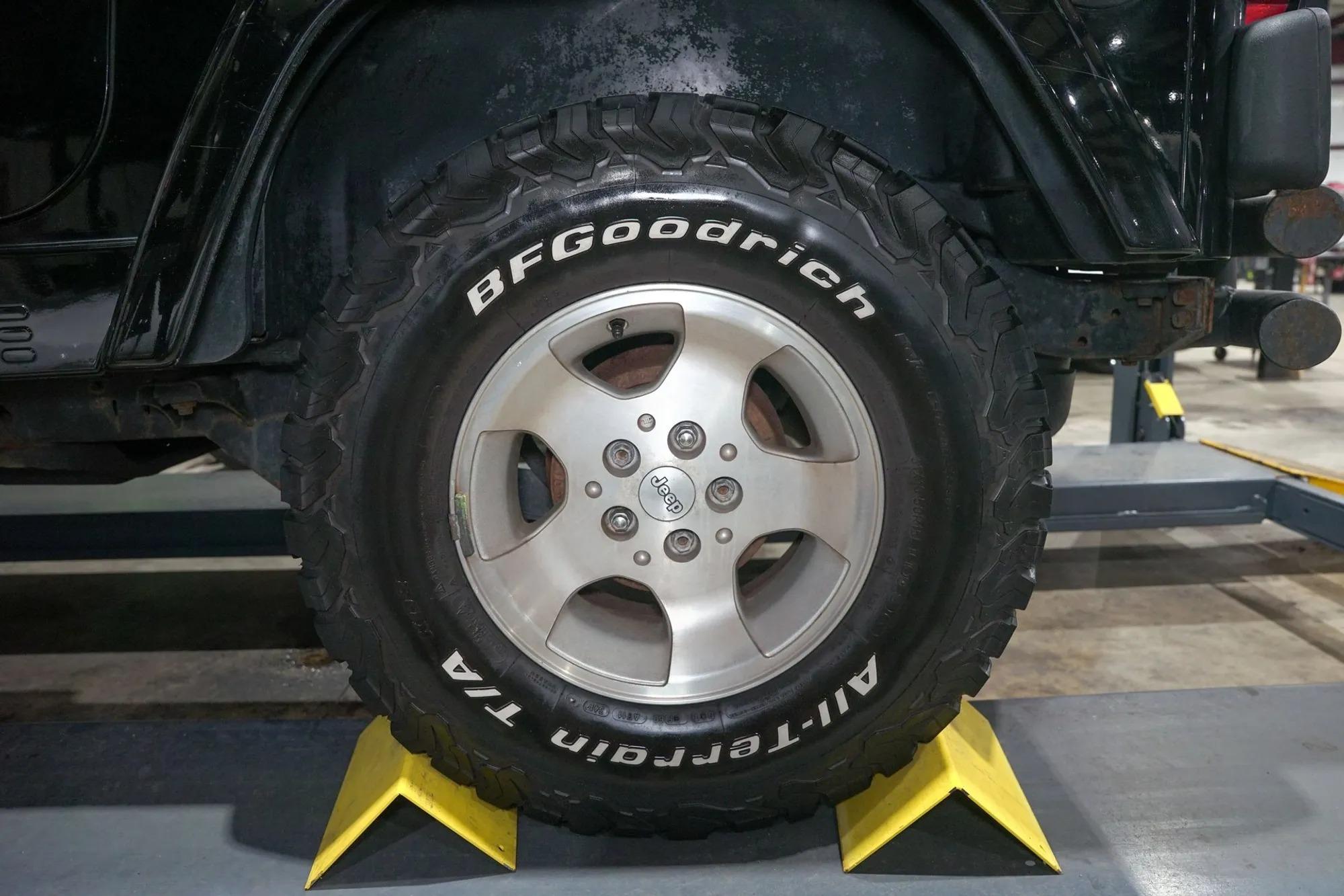 2002 Jeep Wrangler Sahara Edition