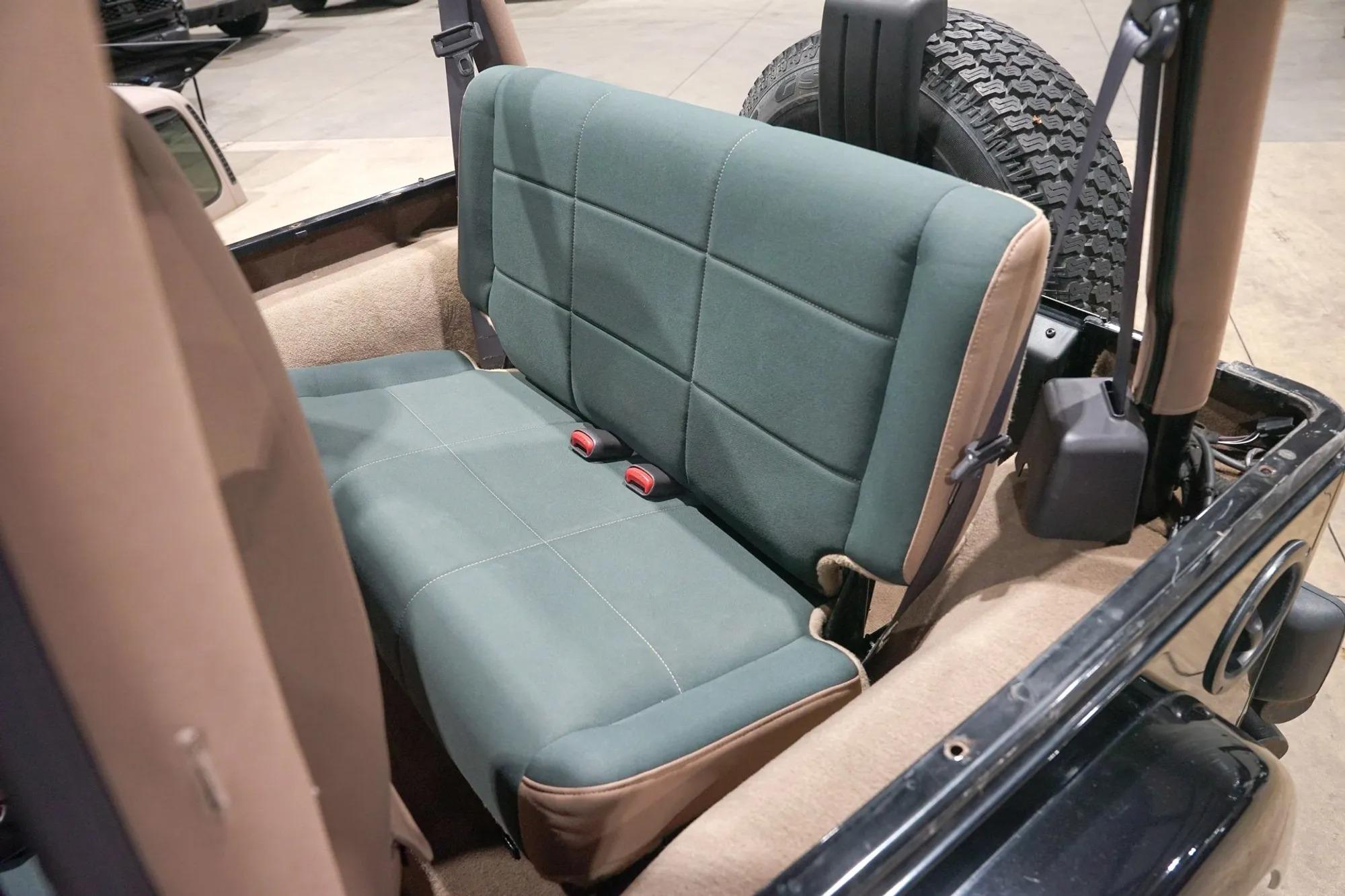 2002 Jeep Wrangler Sahara Edition
