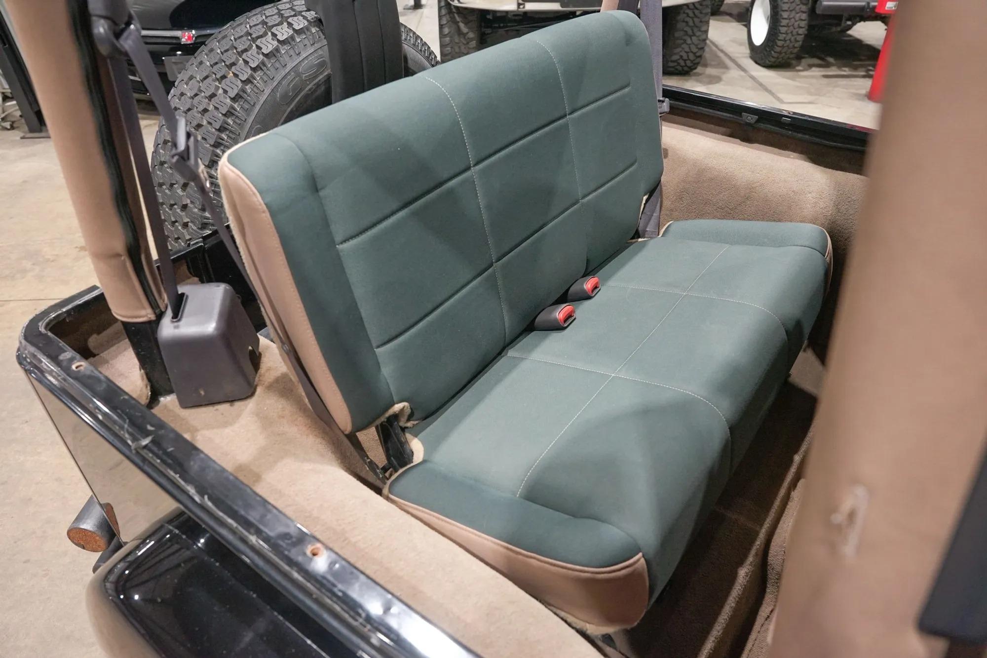 2002 Jeep Wrangler Sahara Edition