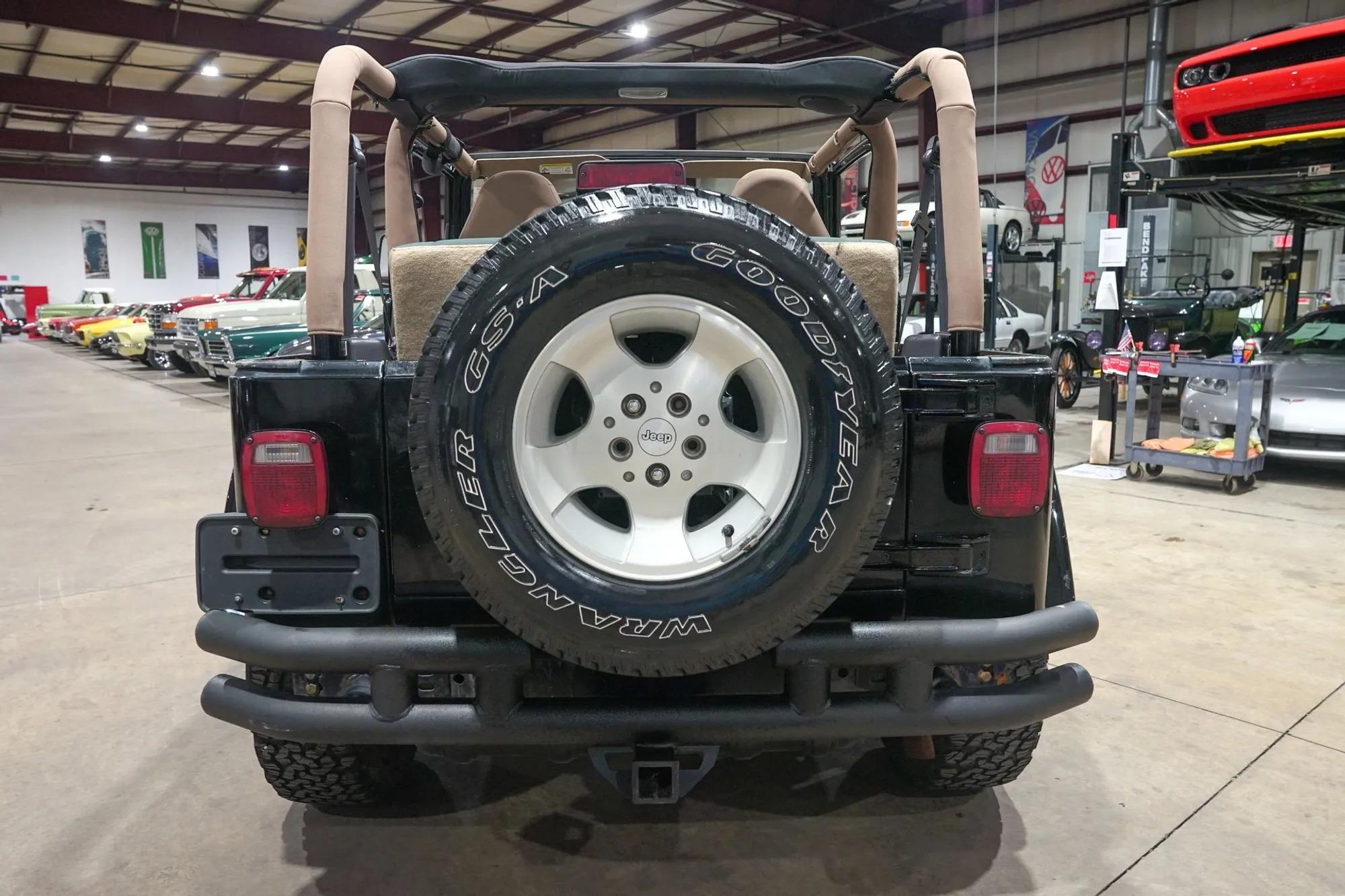 2002 Jeep Wrangler Sahara Edition