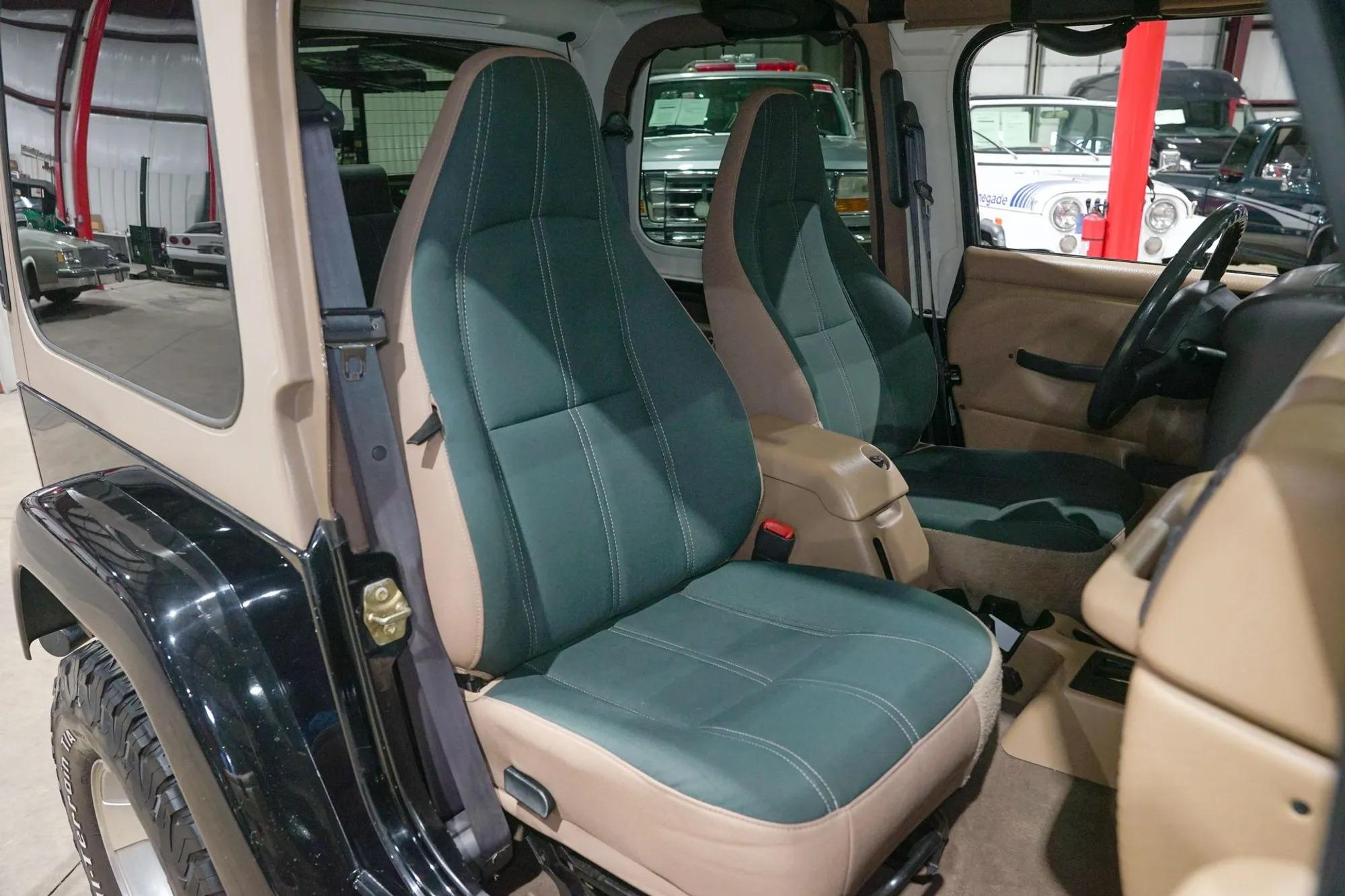2002 Jeep Wrangler Sahara Edition