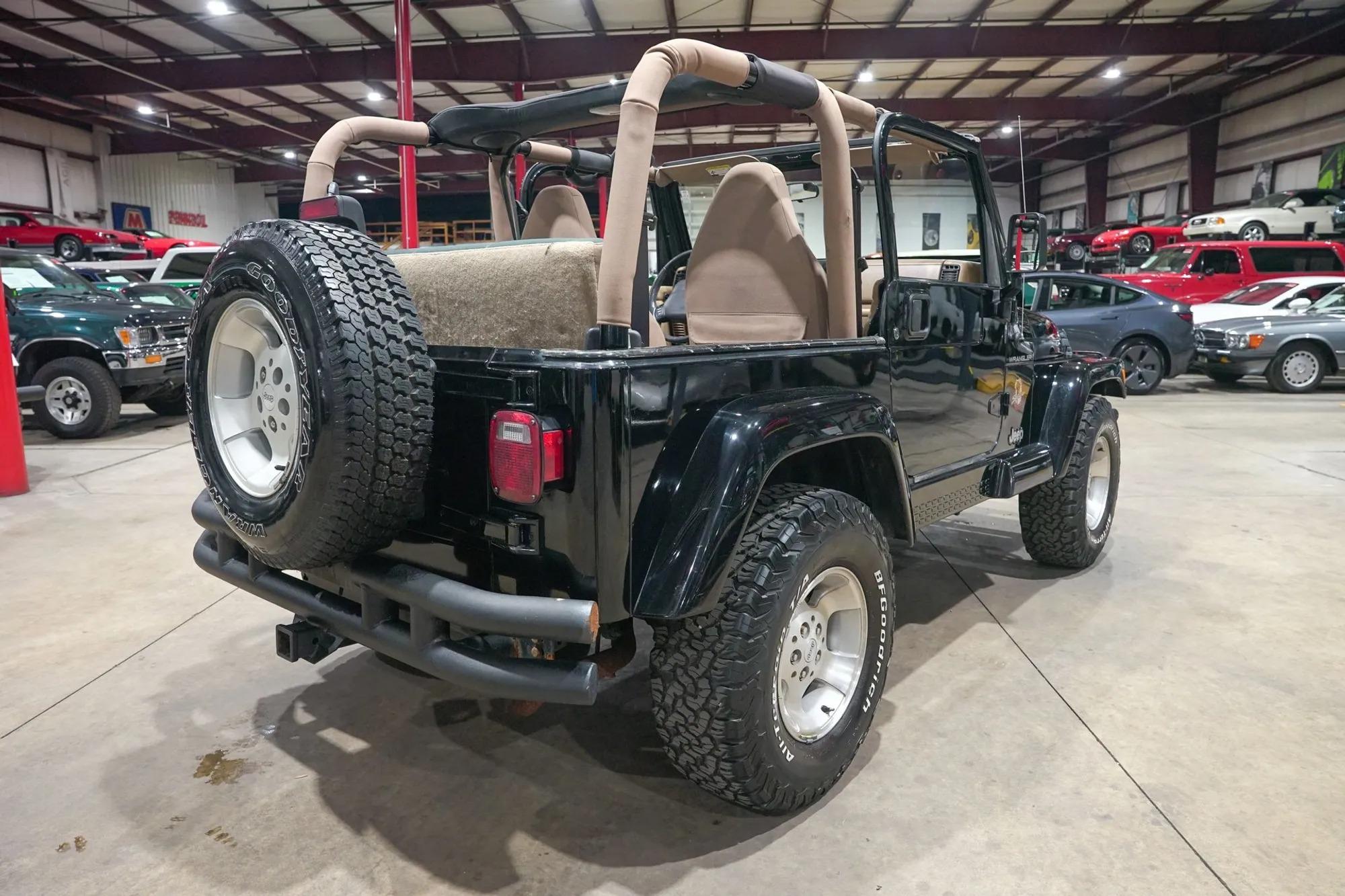 2002 Jeep Wrangler Sahara Edition