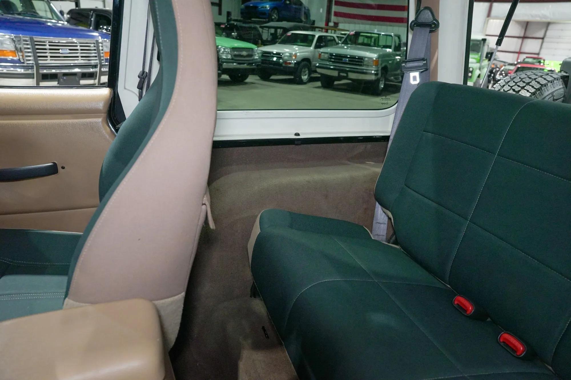 2002 Jeep Wrangler Sahara Edition