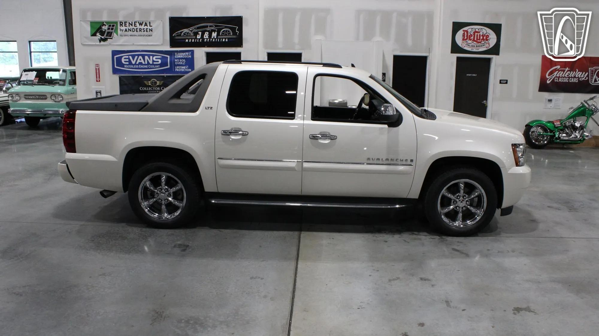 2008 Chevrolet Avalanche LS