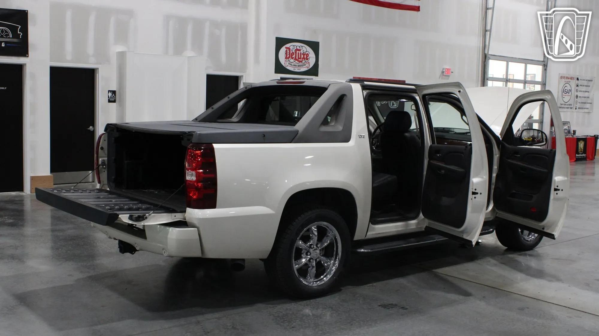 2008 Chevrolet Avalanche LS