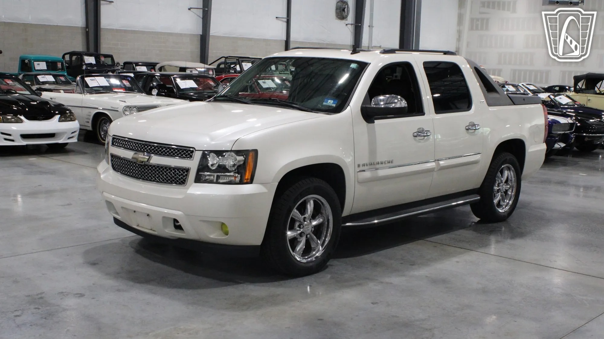 2008 Chevrolet Avalanche LS - 2