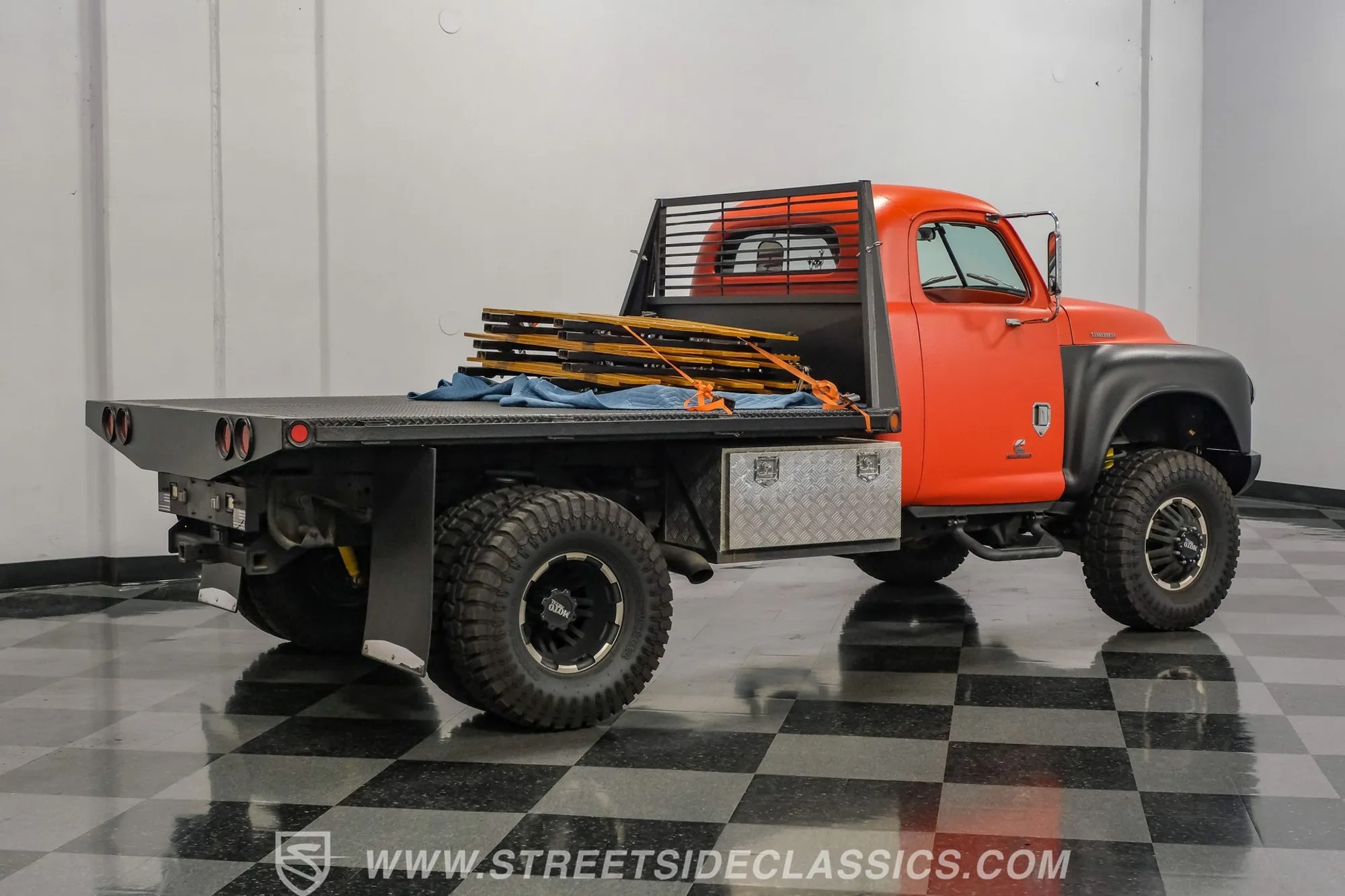 Cummins-Powered 1949 Studebaker Pickup 4×4