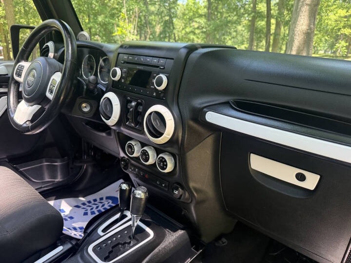 2011 Jeep Wrangler Unlimited Sahara