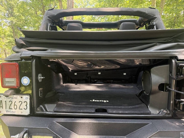 2011 Jeep Wrangler Unlimited Sahara
