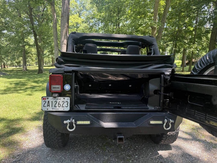 2011 Jeep Wrangler Unlimited Sahara