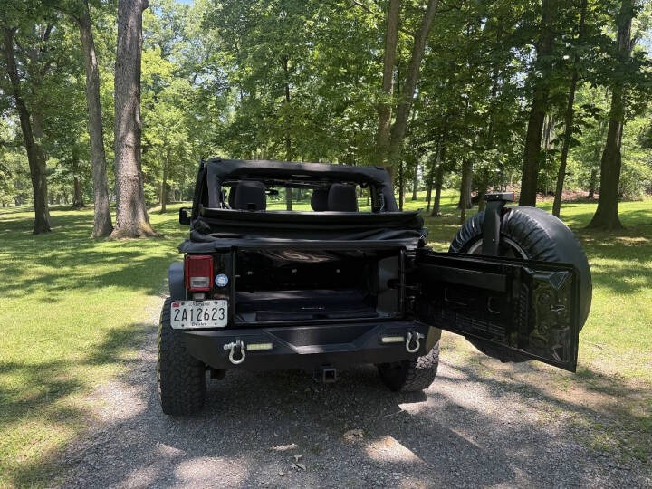 2011 Jeep Wrangler Unlimited Sahara