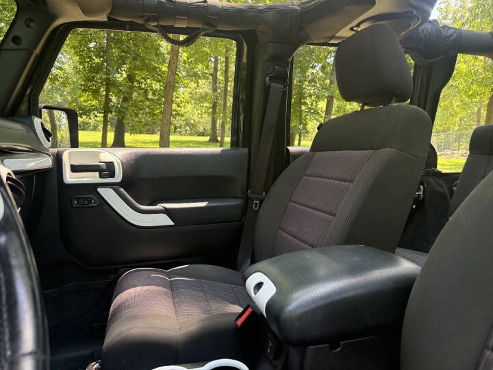 2011 Jeep Wrangler Unlimited Sahara
