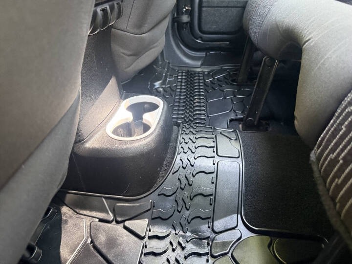 2011 Jeep Wrangler Unlimited Sahara