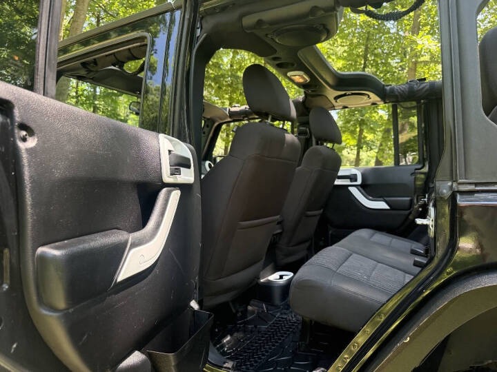 2011 Jeep Wrangler Unlimited Sahara