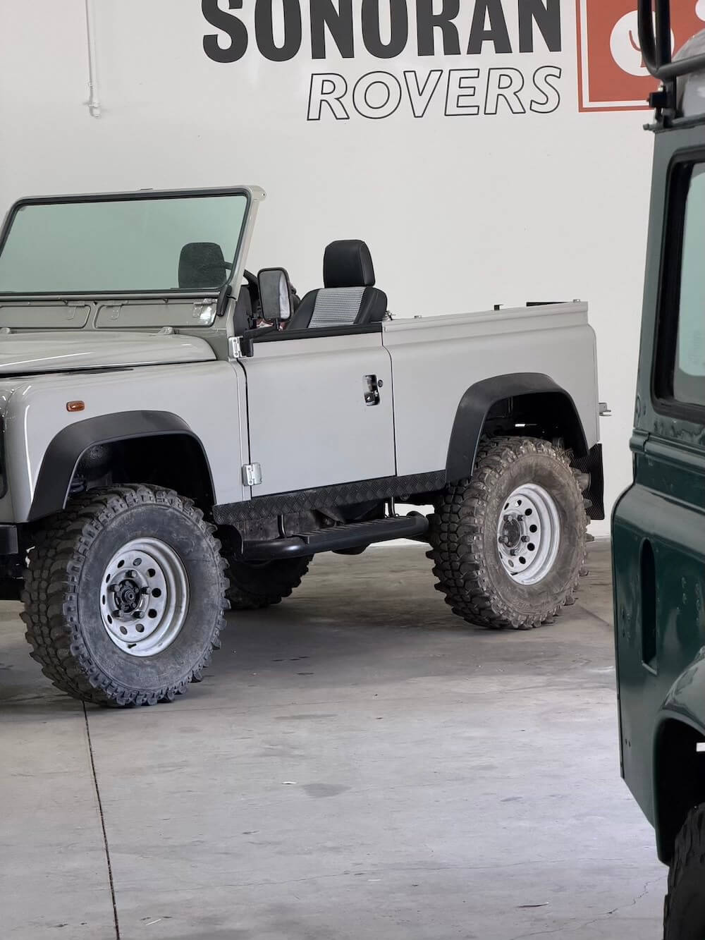 1999 Land Rover Defender 90 Surf Truck