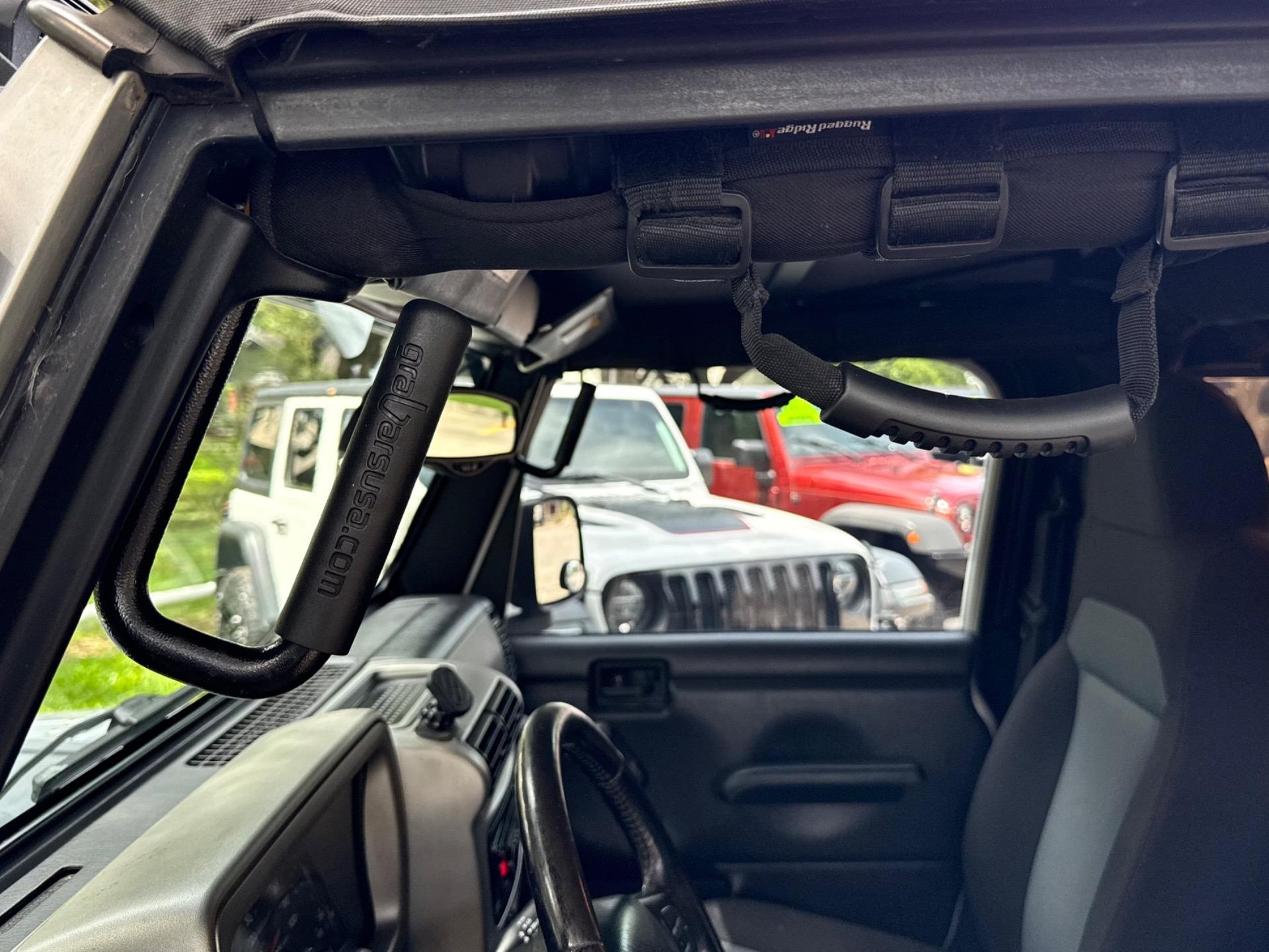 Sale Pending: 2005 Jeep Wrangler